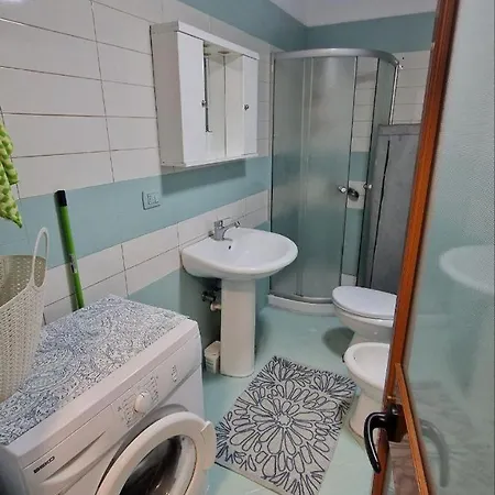 Apartment Sea Golem (Tirana)