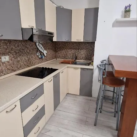 Apartment Sea Golem (Tirana)