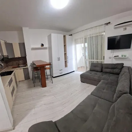 Apartment Sea Golem (Tirana)