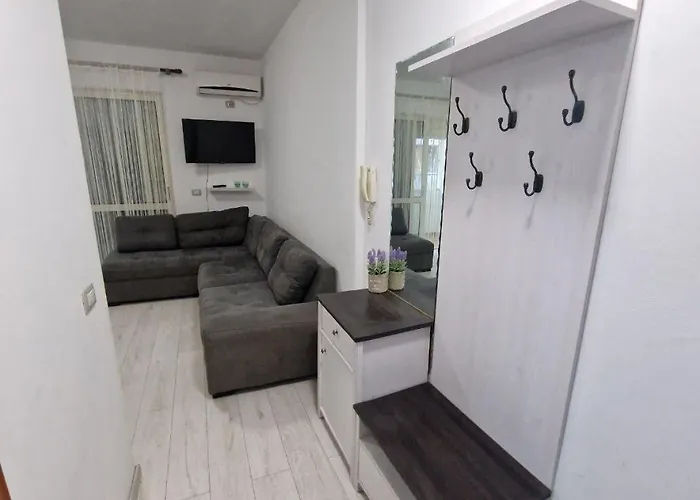 Apartment Sea Golem (Tirana)