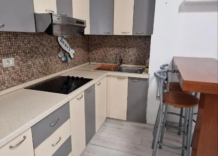 Apartment Sea Golem (Tirana)